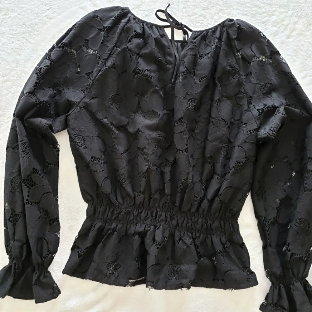 MARC NEW YORK Black Long Sleeve Lace Blouson Peplum Blouse--NWT--S - Picture 10 of 14